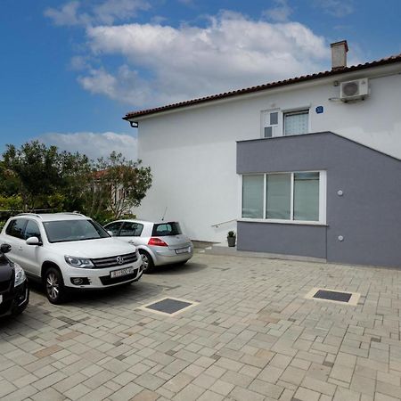 Apartman Laura Krk Town Εξωτερικό φωτογραφία