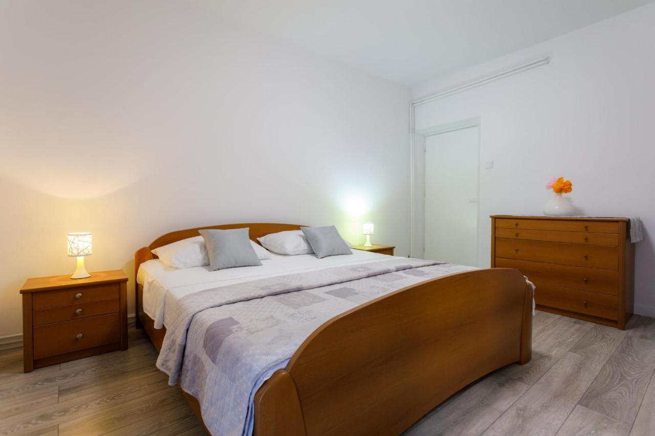 Apartman Laura Krk Town Εξωτερικό φωτογραφία